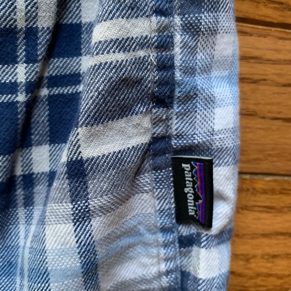 Men’s Lightweight Fjord plaid button front shirt Sz Medium - Picture 2 of 3